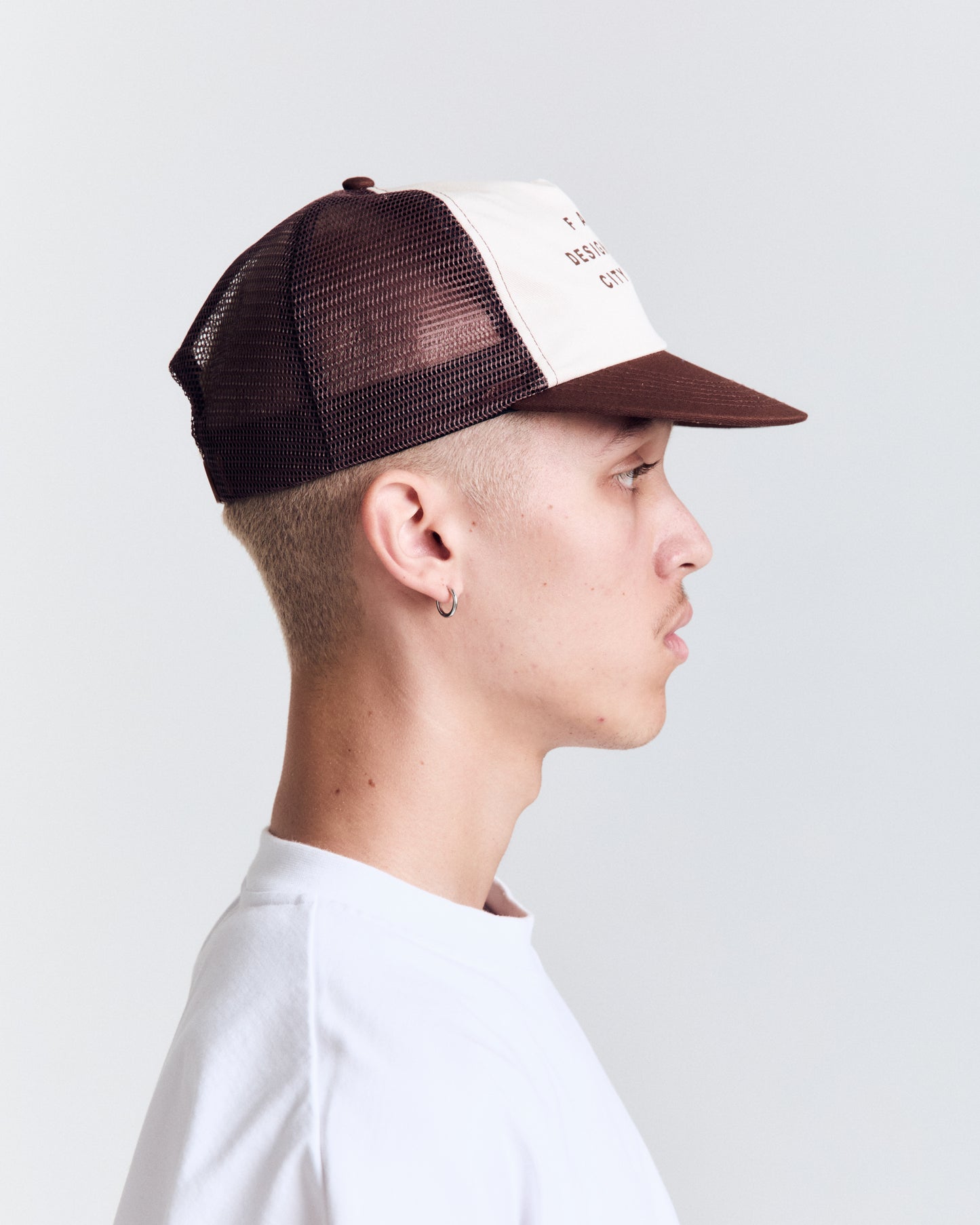 09 Cap - Trucker - Off White/Brown