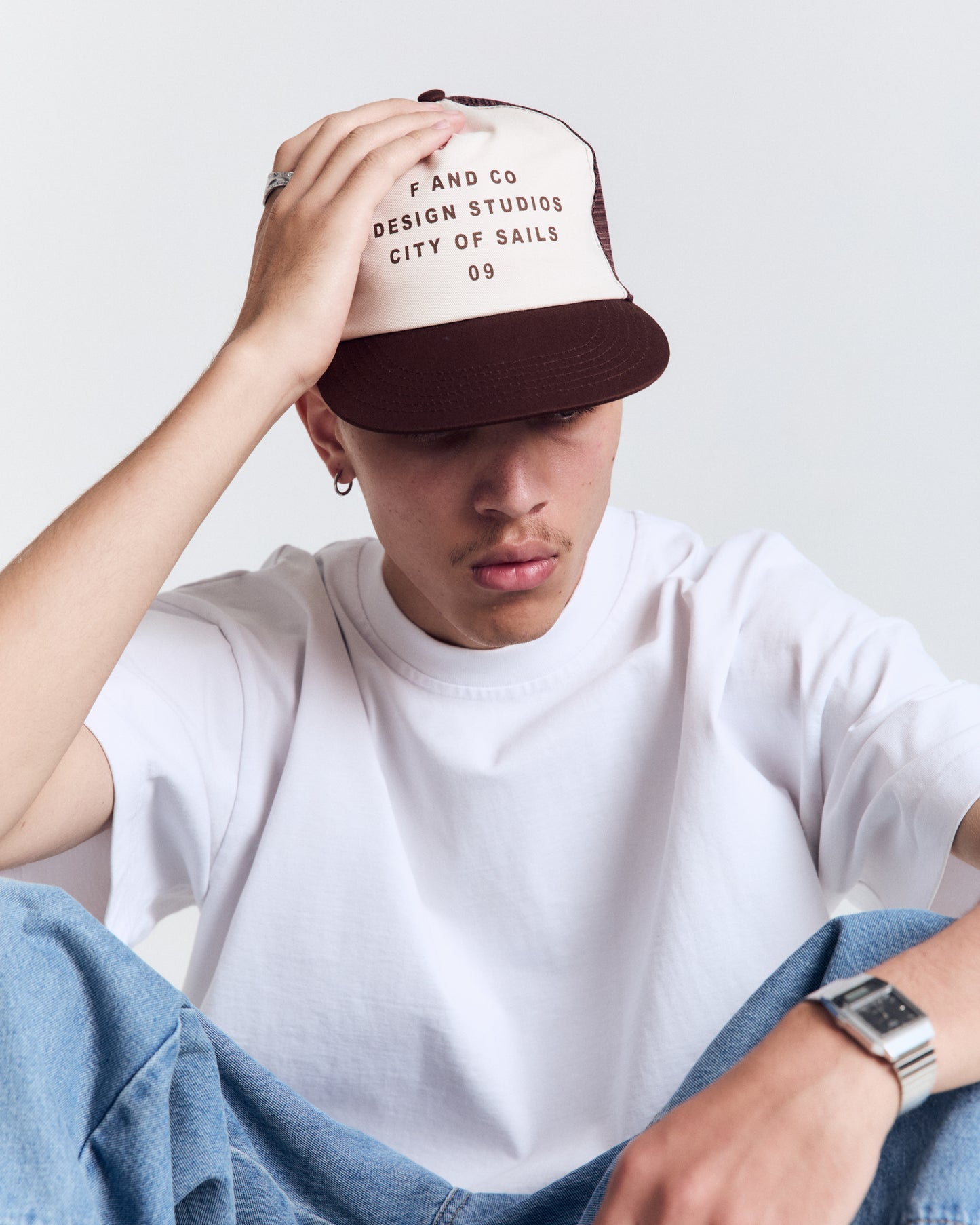 09 Cap - Ball Trucker - Off White/Brown