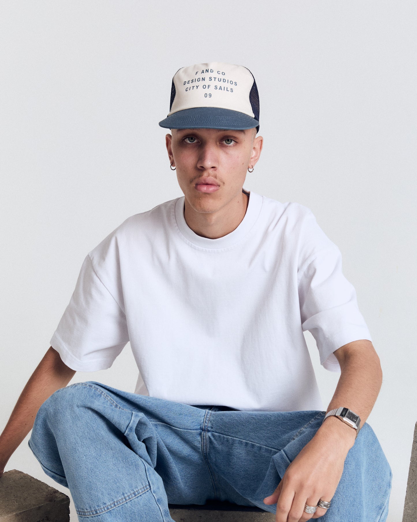 09 Cap - Trucker - Off White/Blue