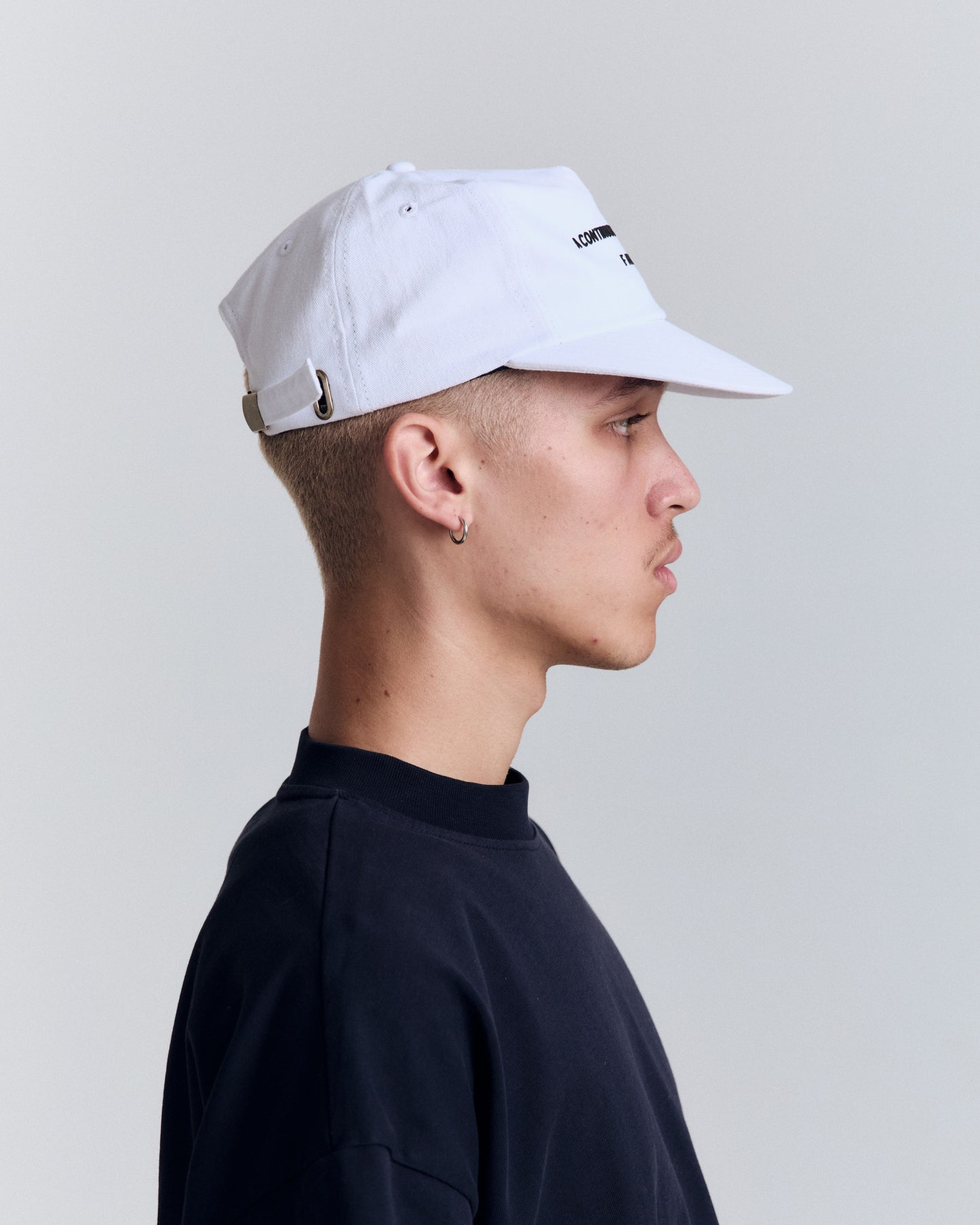 Innovation Cap - Wide Brim 5 Panel - Off White