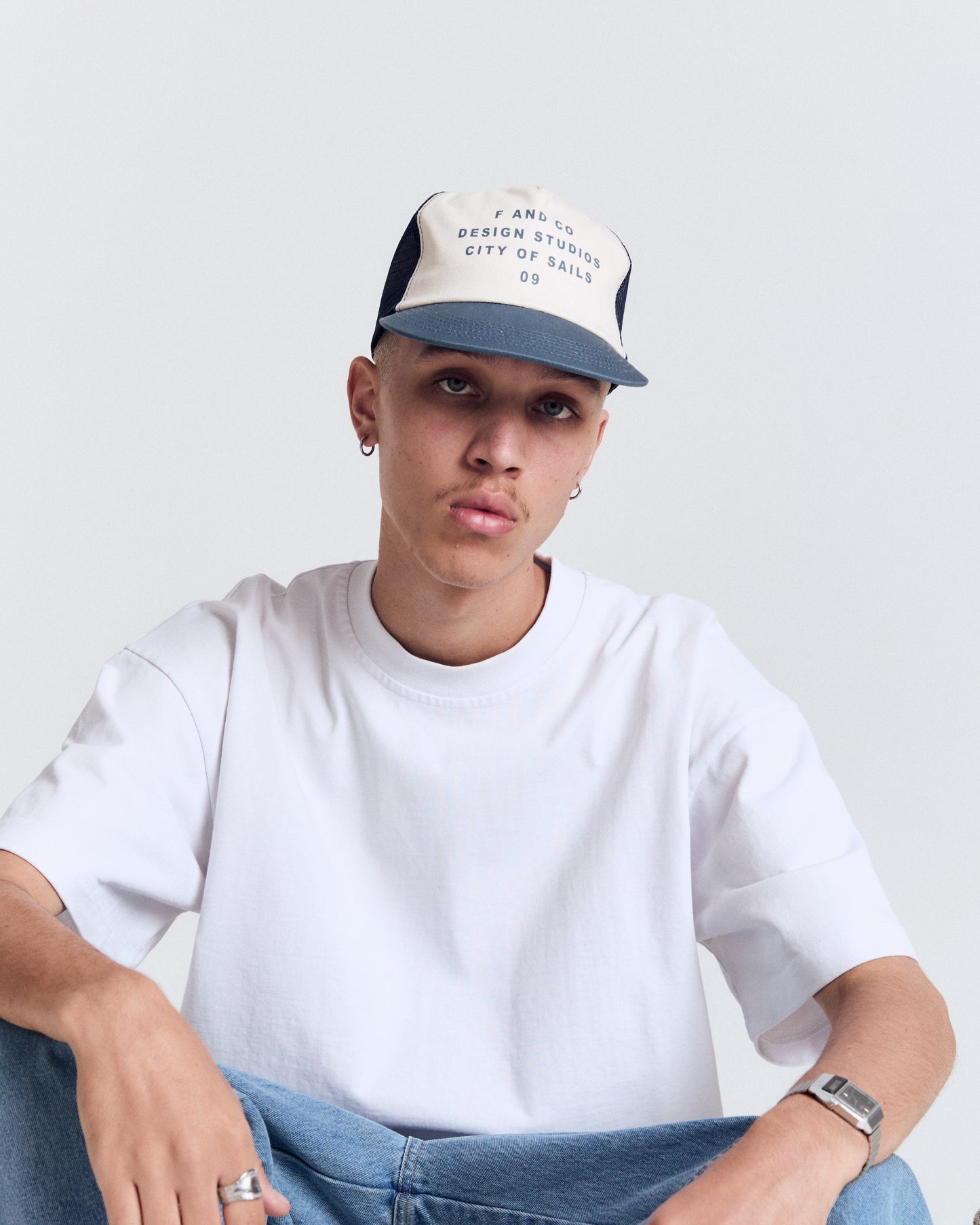 09 Cap - Ball Trucker - Off White/Blue