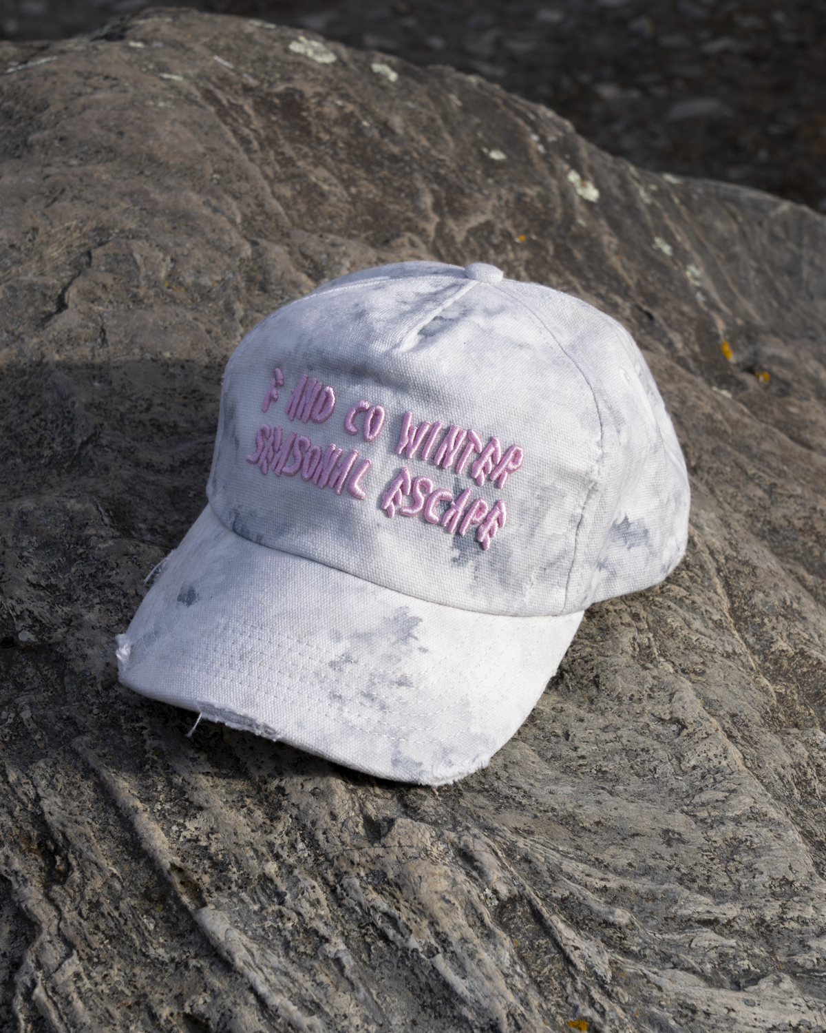 Snow Cap - Ball Trucker - Camo/Distressed
